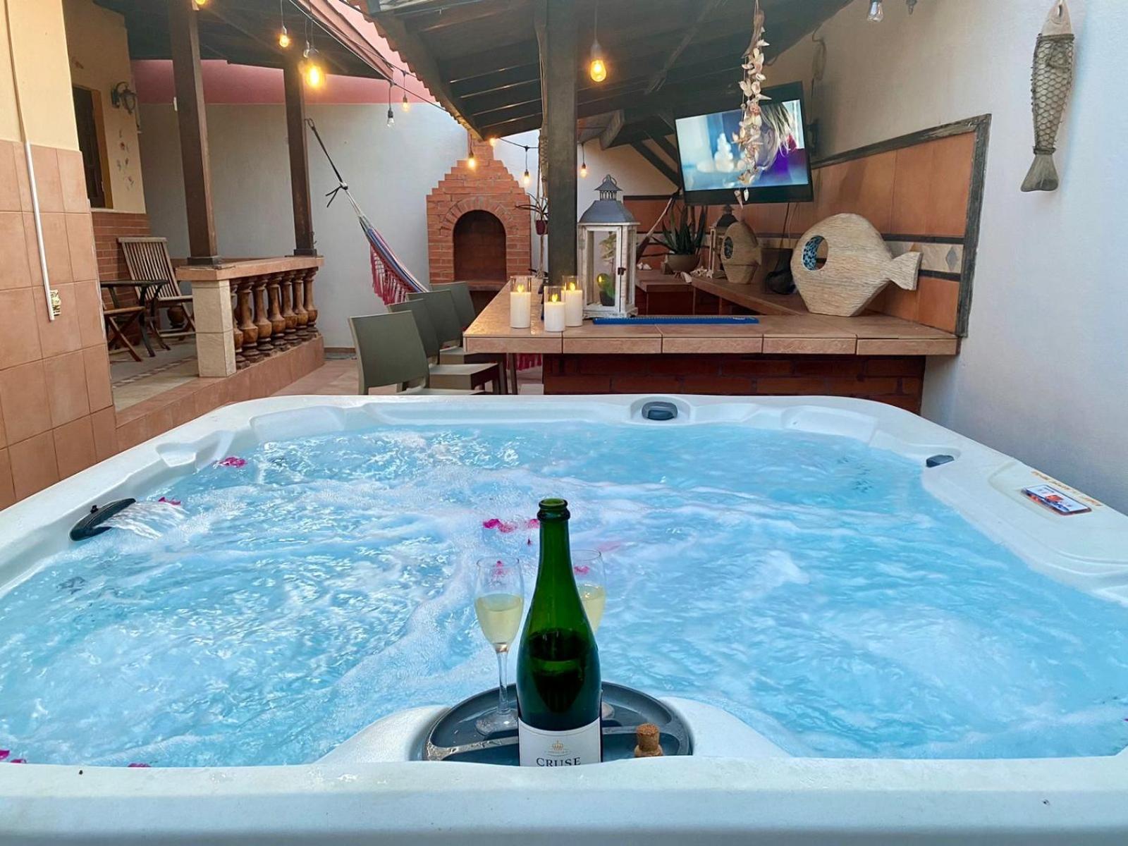 3-Bedroom Villa With A Jacuzzi Ноорд Экстерьер фото